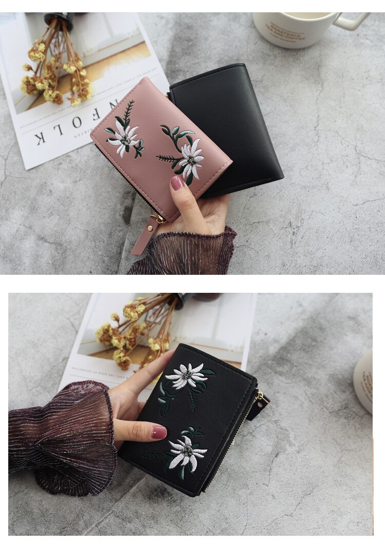 Women's  Flower Embroidery Short Wallet