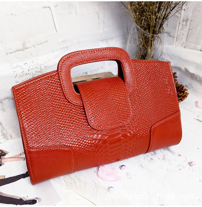Snake Patterned Cowhide Leather Clutch Bag for Women
