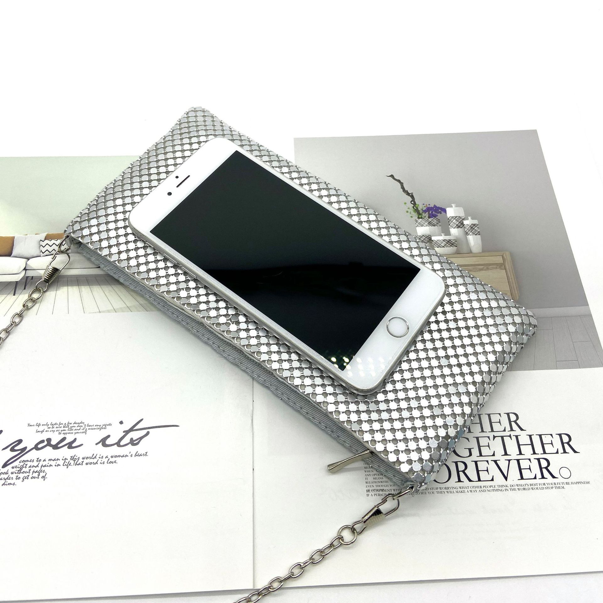 Women's Glittered Scaled Sequin Clutch